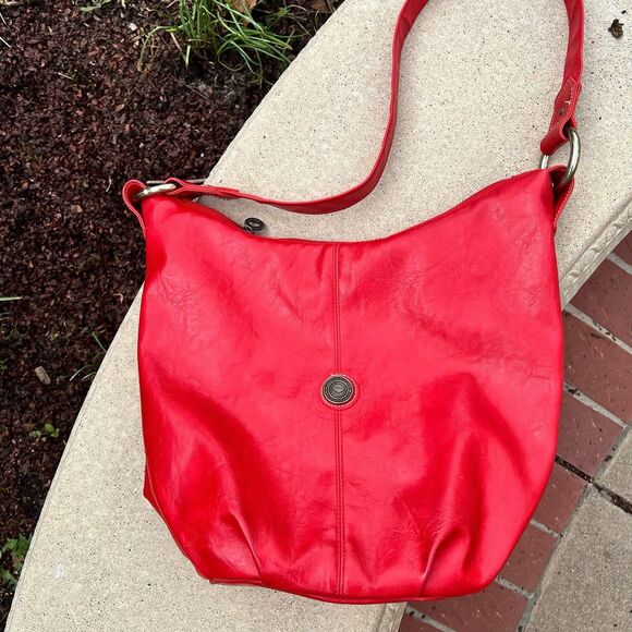 Vintage Capezio 1887 Crimson Red BOHO CLASSIC Bucket Hobo Shoulder Purse Bag EUC - Picture 1 of 10